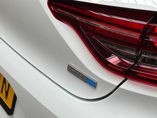 Renault Clio 1.6 E-Tech Hybrid 140 Sport 140Pk Automaat (VIRTUAL COCKPIT, APPLE CARPLAY, GROOT NAVI, LM VELGEN... ActivLease financial lease