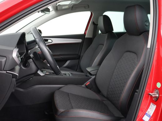 Seat Leon 1.4 TSI eHybrid PHEV FR | SOH 97,5% | Stoelverwarming | Adaptive cruise | Sfeerverlichting | Navi... ActivLease financial lease