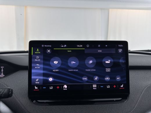 Skoda Enyaq iV 60 [ 3-Fase ] {SOH-87%} (INCL-BTW) *LEATHER-FABRIC | FULL-LED | ADAPTIVE-CRUISE | BLINDSPOT | DIG... ActivLease financial lease