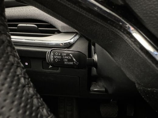 Skoda Enyaq iV 60 [ 3-Fase ] {SOH-87%} (INCL-BTW) *LEATHER-FABRIC | FULL-LED | ADAPTIVE-CRUISE | BLINDSPOT | DIG... ActivLease financial lease