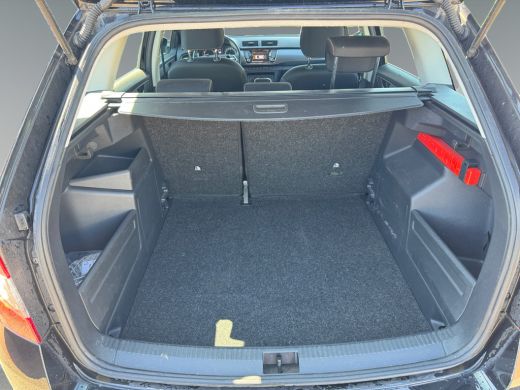 Skoda Fabia Combi 1.0 95pk TSI Business Edition Achteruitrijcamera | Parkeersensoren voor en achter | Cruise ... ActivLease financial lease