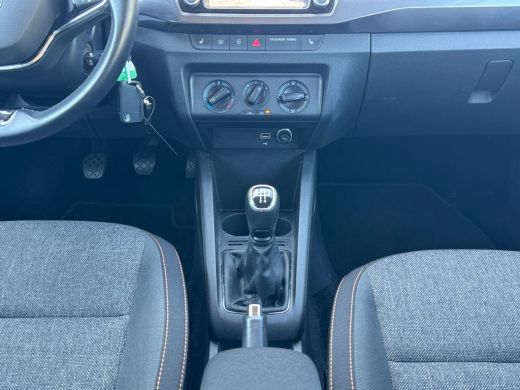 Skoda Fabia Combi 1.0 95pk TSI Business Edition Achteruitrijcamera | Parkeersensoren voor en achter | Cruise ... ActivLease financial lease