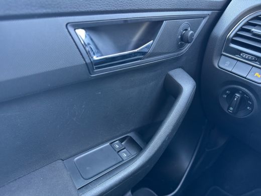 Skoda Fabia Combi 1.0 95pk TSI Business Edition Achteruitrijcamera | Parkeersensoren voor en achter | Cruise ... ActivLease financial lease