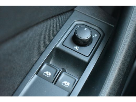 Skoda Kamiq 1.0 TSI Ambition 110pk DSG | APP. CONNECT | CRUISE CONTROL | FULL LED | AIRCO | DAB+ ActivLease financial lease