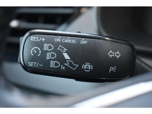 Skoda Kamiq 1.0 TSI Ambition 110pk DSG | APP. CONNECT | CRUISE CONTROL | FULL LED | AIRCO | DAB+ ActivLease financial lease