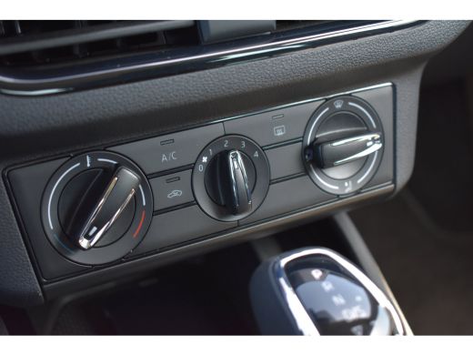 Skoda Kamiq 1.0 TSI Ambition 110pk DSG | APP. CONNECT | CRUISE CONTROL | FULL LED | AIRCO | DAB+ ActivLease financial lease