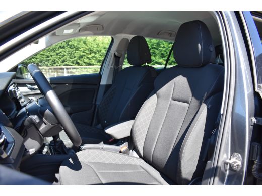 Skoda Kamiq 1.0 TSI Ambition 110pk DSG | APP. CONNECT | CRUISE CONTROL | FULL LED | AIRCO | DAB+ ActivLease financial lease