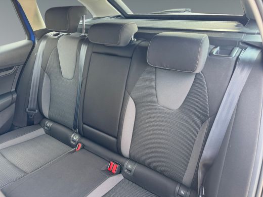 Skoda Octavia Combi 1.0 110pk e-TSI Business Edition Trekhaak uitklapbaar | Dodehoeksensoren | Parkeersensoren ... ActivLease financial lease