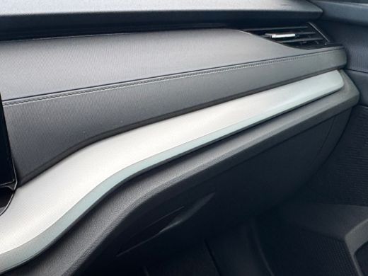 Skoda Octavia Combi 1.0 110pk e-TSI Business Edition Trekhaak uitklapbaar | Dodehoeksensoren | Parkeersensoren ... ActivLease financial lease