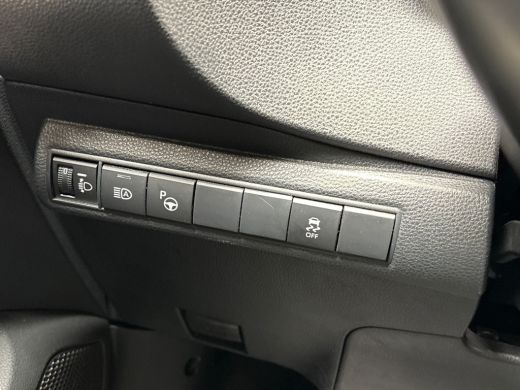 Toyota Corolla 1.8 Hybrid Sport Automaat (NAVIGATIE, LEDER, VIRTUAL COCKPIT, CAMERA, SPORTSTOELEN, GETINT GLAS, ... ActivLease financial lease