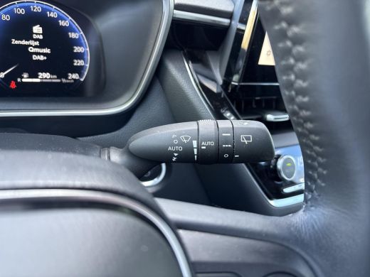 Toyota Corolla Touring Sports Hybrid 140 Dynamic Ultimate **DODEHOEK DETECTIE/ STUURWIELVERWARMING/ ELEKTRONISCHE ACHTERKLEP** ActivLease financial lease
