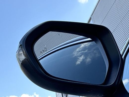 Toyota Corolla Touring Sports Hybrid 140 Dynamic Ultimate **DODEHOEK DETECTIE/ STUURWIELVERWARMING/ ELEKTRONISCHE ACHTERKLEP** ActivLease financial lease