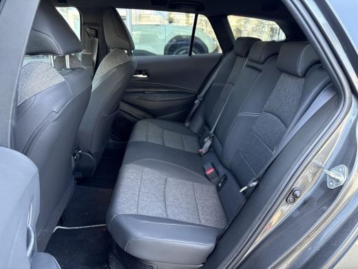 Toyota Corolla Touring Sports Hybrid 140 Dynamic Ultimate **DODEHOEK DETECTIE/ STUURWIELVERWARMING/ ELEKTRONISCHE ACHTERKLEP** ActivLease financial lease