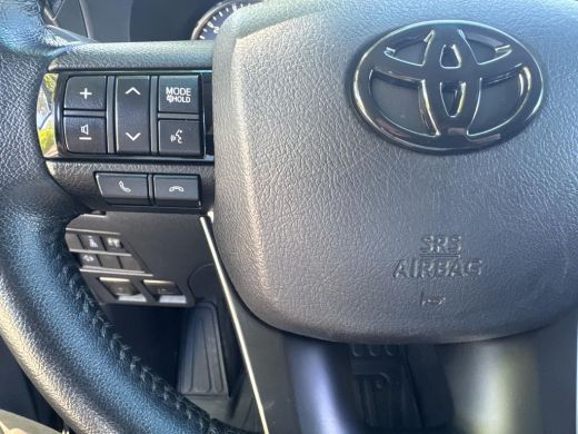Toyota Hilux 2.4 D-4D Double Cab Professional | 06-10141018 Voor meer informatie ActivLease financial lease