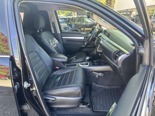 Toyota Hilux 2.4 D-4D Double Cab Professional | 06-10141018 Voor meer informatie ActivLease financial lease