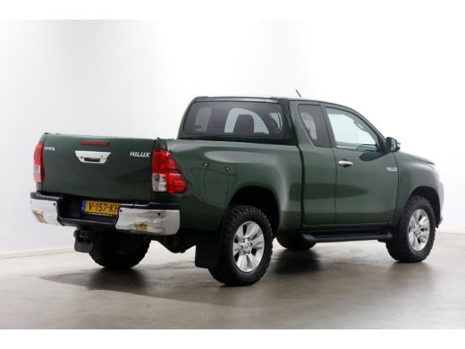 Toyota Hilux 2.4 D-4D-F 150pk E6 4x4 4WD Xtra Cab Professional Trekhaak 3500kg 11-2017 ActivLease financial lease