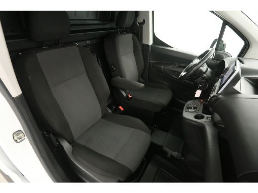 Toyota ProAce 50 kWh 136PK | Snelladen | SOH 94% | Airco | Cruise | Carplay | Navi | Parkeersens. ActivLease financial lease