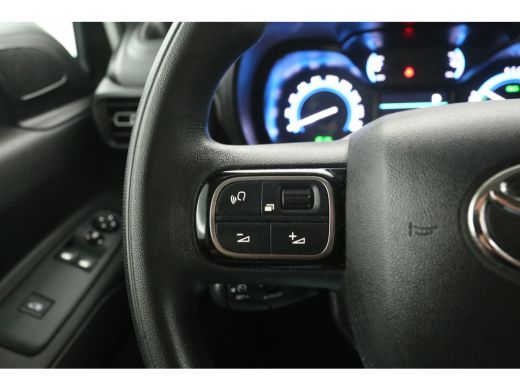 Toyota ProAce 50 kWh 136PK | Snelladen | SOH 94% | Airco | Cruise | Carplay | Navi | Parkeersens. ActivLease financial lease