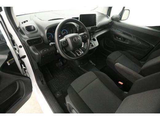 Toyota ProAce 50 kWh 136PK | Snelladen | SOH 94% | Airco | Cruise | Carplay | Navi | Parkeersens. ActivLease financial lease