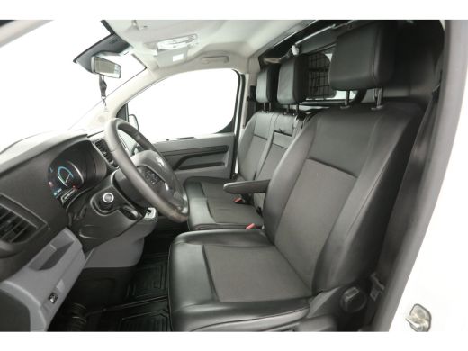 Toyota ProAce 75 kWh L2H1 | Snelladen | SOH 93% | Airco | Cruise | 3 Zits | Carplay | Navi ActivLease financial lease