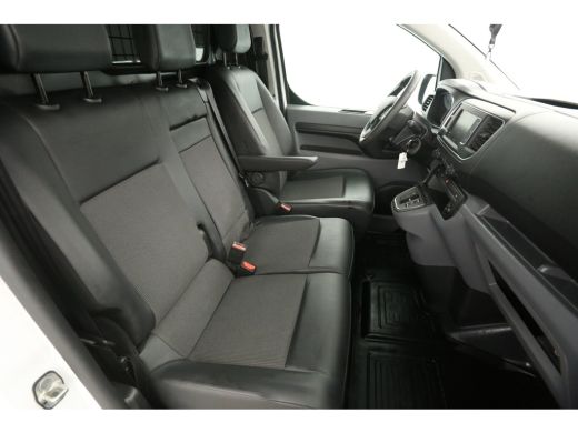 Toyota ProAce 75 kWh L2H1 | Snelladen | SOH 93% | Airco | Cruise | 3 Zits | Carplay | Navi ActivLease financial lease