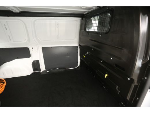 Toyota ProAce 75 kWh L2H1 | Snelladen | SOH 93% | Airco | Cruise | 3 Zits | Carplay | Navi ActivLease financial lease