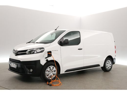 Toyota ProAce 75 kWh L2H1 | Snelladen | SOH 93% | Airco | Cruise | 3 Zits | Carplay | Navi ActivLease financial lease
