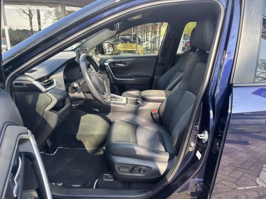 Toyota RAV4 2.5 Hybrid Style | 06-10141018 Voor meer informatie ActivLease financial lease