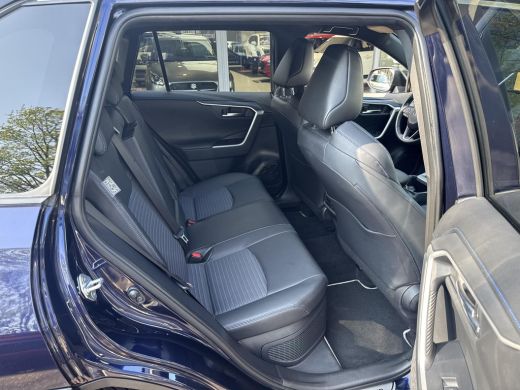 Toyota RAV4 2.5 Hybrid Style | 06-10141018 Voor meer informatie ActivLease financial lease