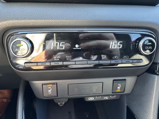 Toyota Yaris 1.5 Hybrid Executive | All-in prijs | Automaat | Dode hoek detectie | Apple/android auto ActivLease financial lease