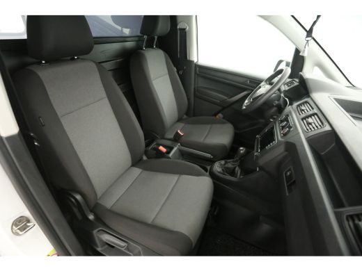 Volkswagen Caddy 2.0 TDI | Airco | Cruise | Carplay | Trekhaak | Navi | Parkeersens. ActivLease financial lease