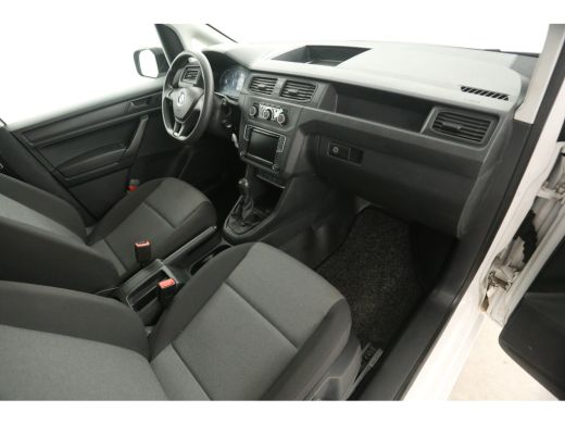 Volkswagen Caddy 2.0 TDI | Airco | Cruise | Carplay | Trekhaak | Navi | Parkeersens. ActivLease financial lease