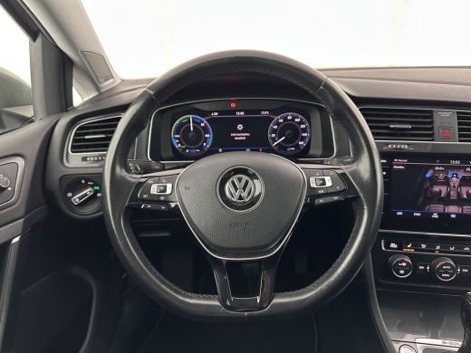 Volkswagen e-Golf E-DITION (INCL-BTW) *HEATPUMP | LEATHER | ADAPTIVE-CRUISE | FULL-LED | DYNAUDIO | DIGI-COCKPIT | ... ActivLease financial lease