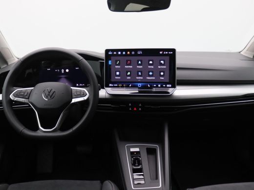 Volkswagen Golf 1.5 eHybrid Life Edition 204PK DSG Trekhaak, Memorystoel, Ergo Active Stoelen, 17" LM Velgen, Key... ActivLease financial lease