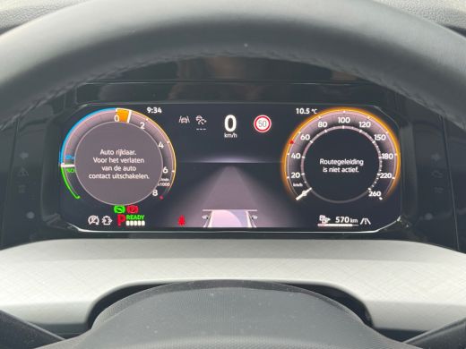 Volkswagen Golf 1.5 204pk eHybrid Life Edition Achteruitrijcamera | Parkeersensoren voor en achter | Stoelverwarming ActivLease financial lease