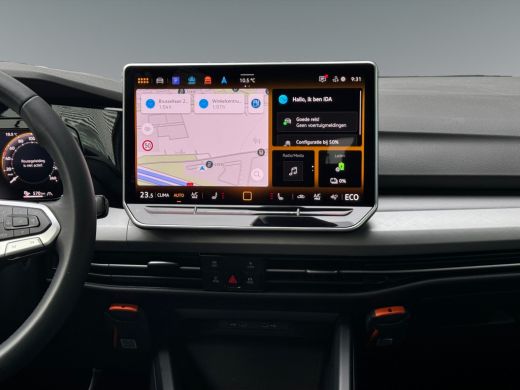 Volkswagen Golf 1.5 204pk eHybrid Life Edition Achteruitrijcamera | Parkeersensoren voor en achter | Stoelverwarming ActivLease financial lease