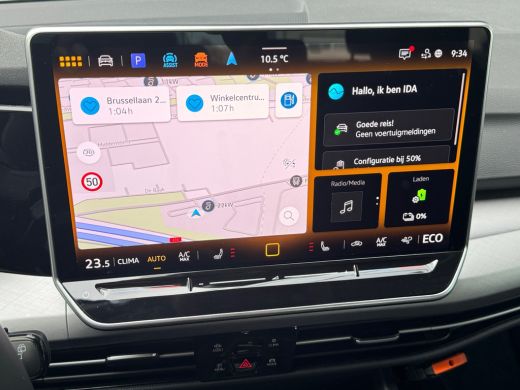 Volkswagen Golf 1.5 204pk eHybrid Life Edition Achteruitrijcamera | Parkeersensoren voor en achter | Stoelverwarming ActivLease financial lease