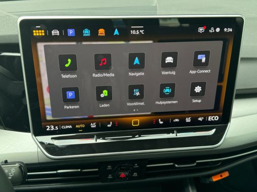 Volkswagen Golf 1.5 204pk eHybrid Life Edition Achteruitrijcamera | Parkeersensoren voor en achter | Stoelverwarming ActivLease financial lease