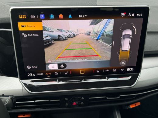 Volkswagen Golf 1.5 204pk eHybrid Life Edition Achteruitrijcamera | Parkeersensoren voor en achter | Stoelverwarming ActivLease financial lease