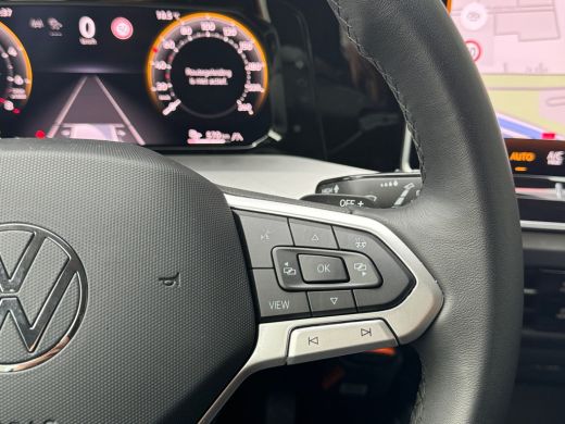 Volkswagen Golf 1.5 204pk eHybrid Life Edition Achteruitrijcamera | Parkeersensoren voor en achter | Stoelverwarming ActivLease financial lease