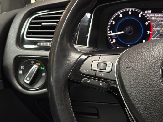 Volkswagen Golf Variant 1.5 TSI Highline Automaat (APPLE CARPLAY, VIRTUAL DASHBOARD, GROOT NAVI, KEYLESS, CAMERA,... ActivLease financial lease