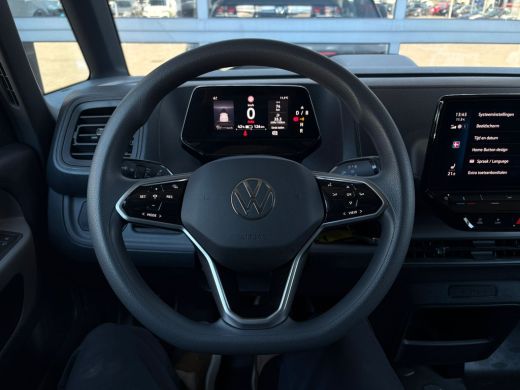 Volkswagen ID. Buzz Cargo Cargo 77 KWH 204 pk | SOH 97,7% | Wegklapbare Trekhaak | Achteruitrijcamera | Cruise control adap... ActivLease financial lease