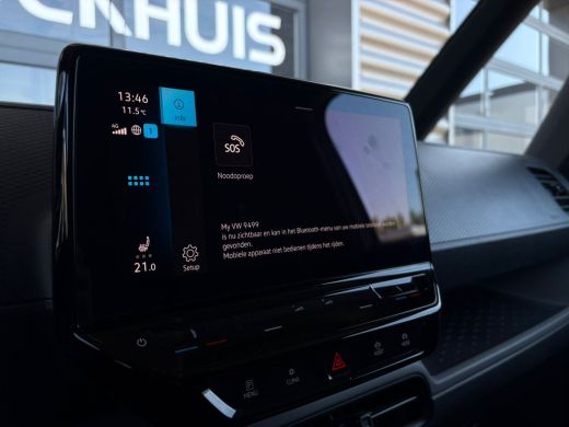 Volkswagen ID. Buzz Cargo Cargo 77 KWH 204 pk | SOH 97,7% | Wegklapbare Trekhaak | Achteruitrijcamera | Cruise control adap... ActivLease financial lease