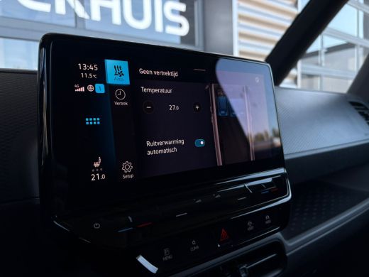 Volkswagen ID. Buzz Cargo Cargo 77 KWH 204 pk | SOH 97,7% | Wegklapbare Trekhaak | Achteruitrijcamera | Cruise control adap... ActivLease financial lease