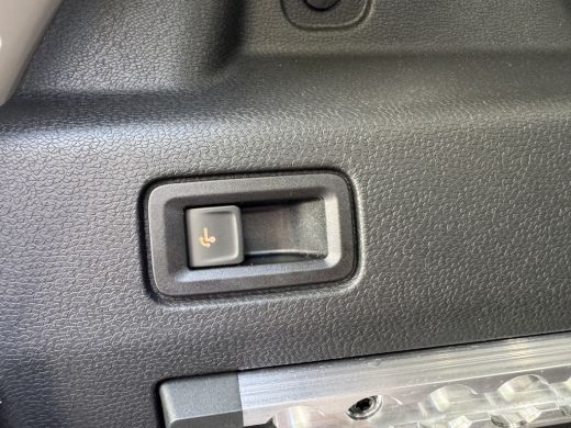 Volkswagen ID. Buzz Cargo Cargo Bulli edition 79 kWh 4MOTION 340PK | 360 camera | Led Matrix | achterdeuren | trekhaak ActivLease financial lease