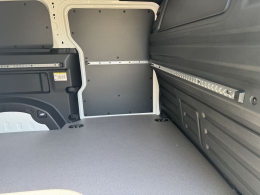 Volkswagen ID. Buzz Cargo Cargo Bulli edition 79 kWh 4MOTION 340PK | 360 camera | Led Matrix | achterdeuren | trekhaak ActivLease financial lease