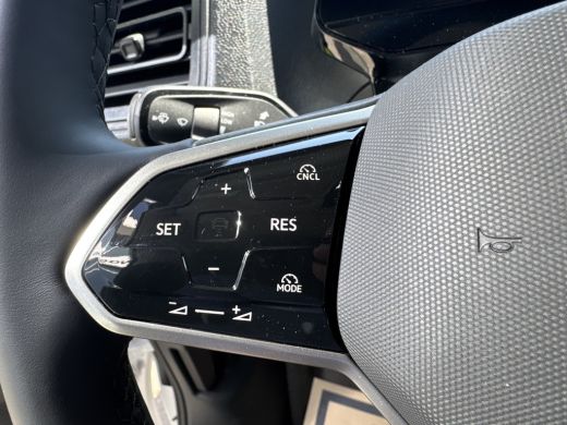 Volkswagen ID. Buzz Cargo Cargo Bulli edition 79 kWh 4MOTION 340PK | 360 camera | Led Matrix | achterdeuren | trekhaak ActivLease financial lease