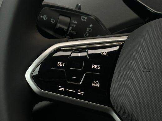 Volkswagen ID.4 Pro Limited Edition 286pk | Achteruitrijcamera | Cruise control adaptief | Matrix LED | ActivLease financial lease