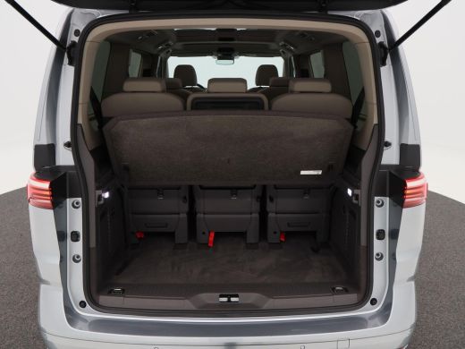 Volkswagen Multivan 1.4 eHybrid 218 Pk Automaat L2H1 Style 7 Persoons | Panorama dak | Trekhaak | Stoelverwarming | C... ActivLease financial lease