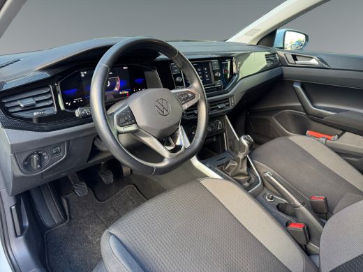 Volkswagen Polo 1.0 95pk TSI Life Velgen 'Essex', 15 inch lichtmetaal | Parkeersensoren v&oacute;&oacute;r en achter | Adaptive... ActivLease financial lease